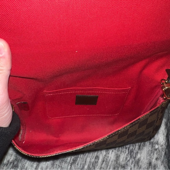 LOUIS VUITTON EBENE DAMIER FAVORITE MM CROSSBODY BAG - Picture 11 of 16